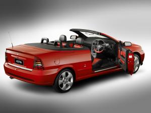 Holden Astra Convertible Linea Rossa 2004 года